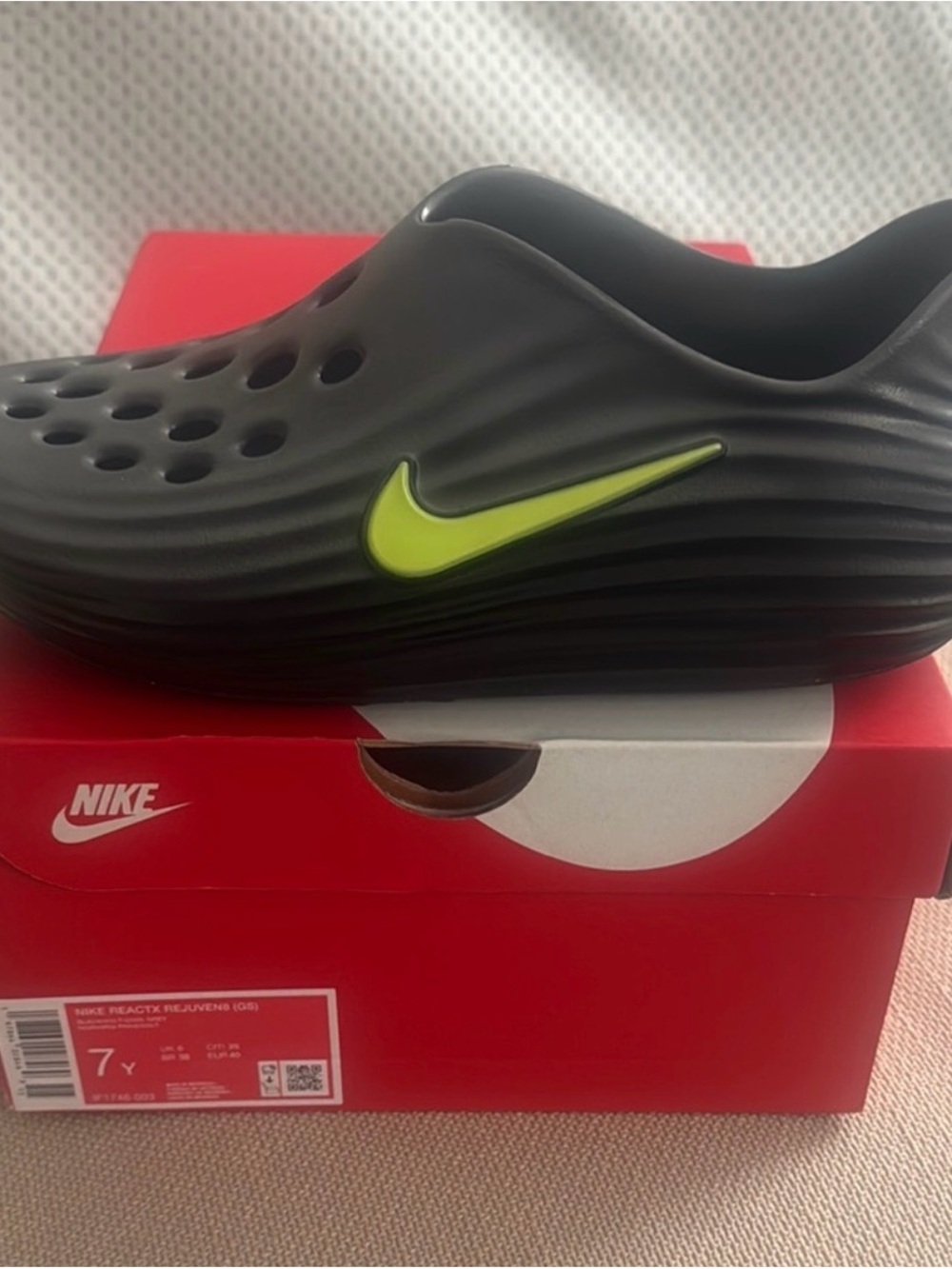 Nike ReactX Rejeven8